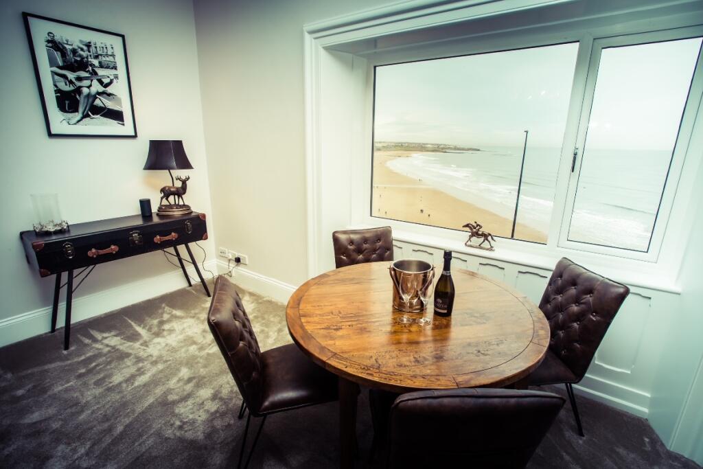 Apartment in North Tyneside, Cullercoats - View 4