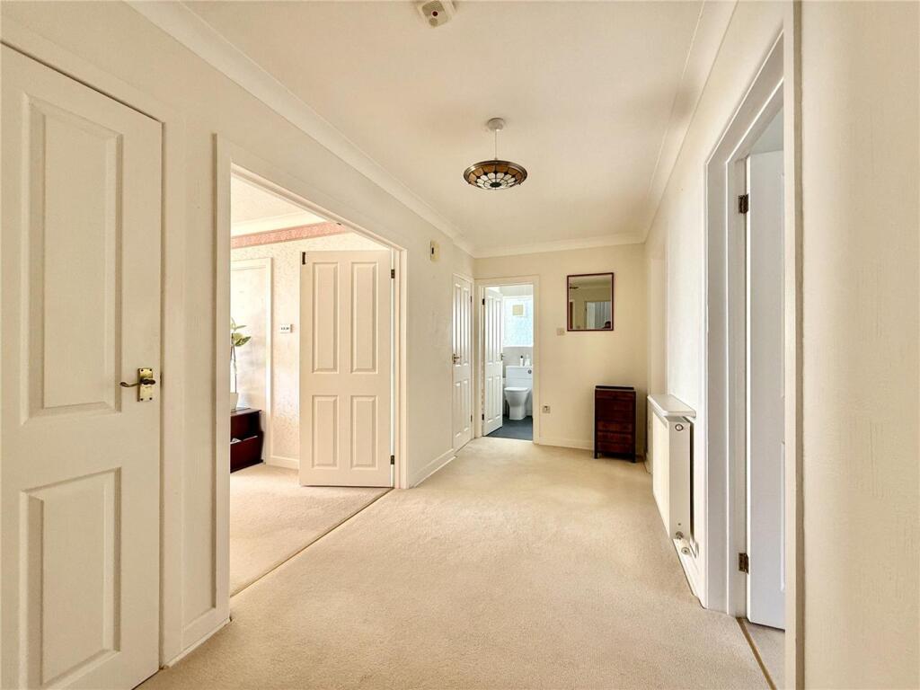 Apartment in Highcliffe-on-Sea, Walkford, Highcliffe and Walkford - View 5