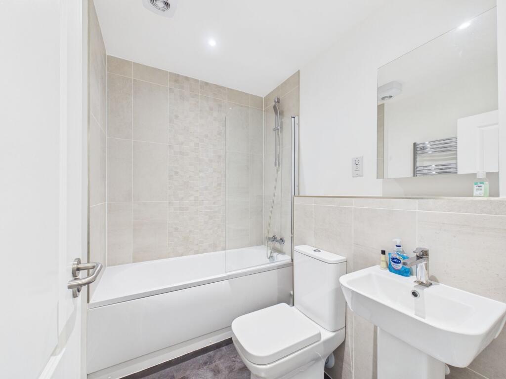 Apartment in Huntingdonshire, Huntingdon - View 4