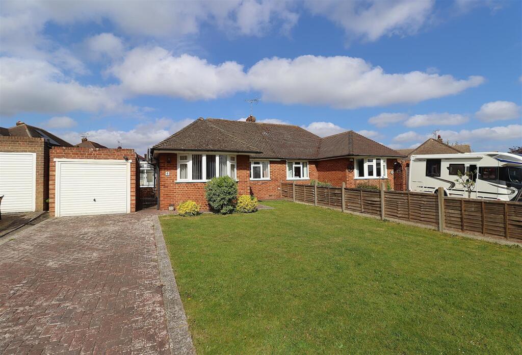Main image of property: Streetfield Road, Rainham