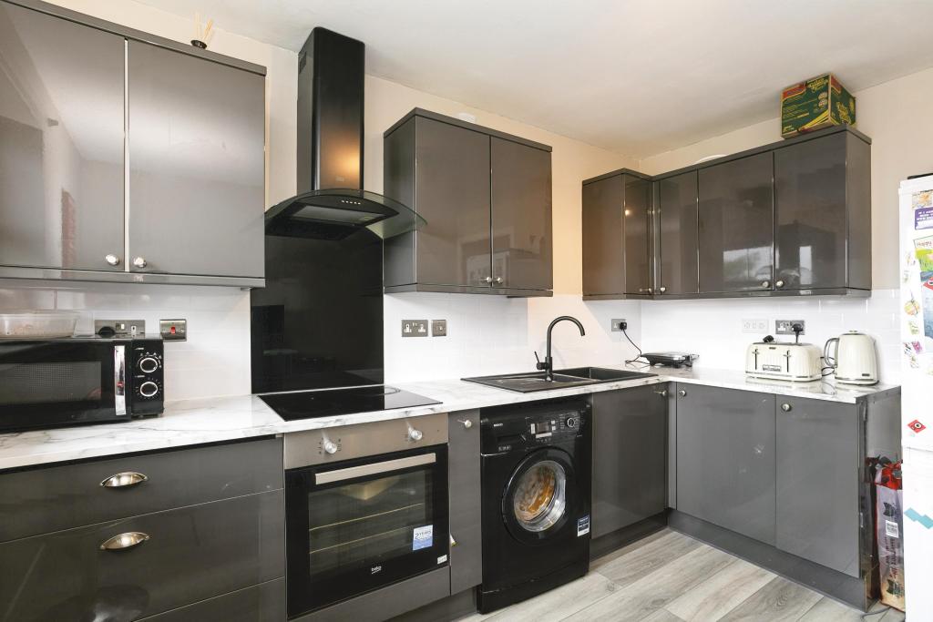 Apartment in Aberdeen, Bankhead, Bucksburn and Newhills - View 2