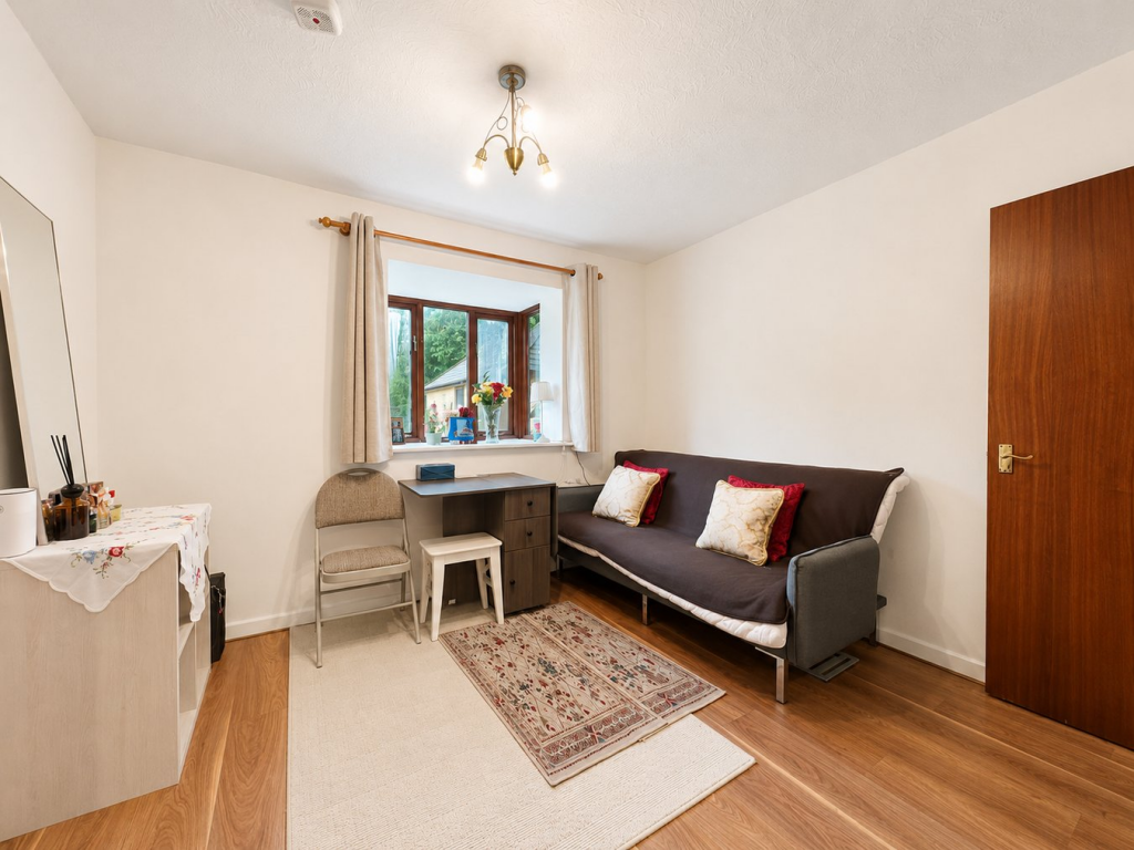 Apartment in Colchester, Myland, Highwoods - View 3