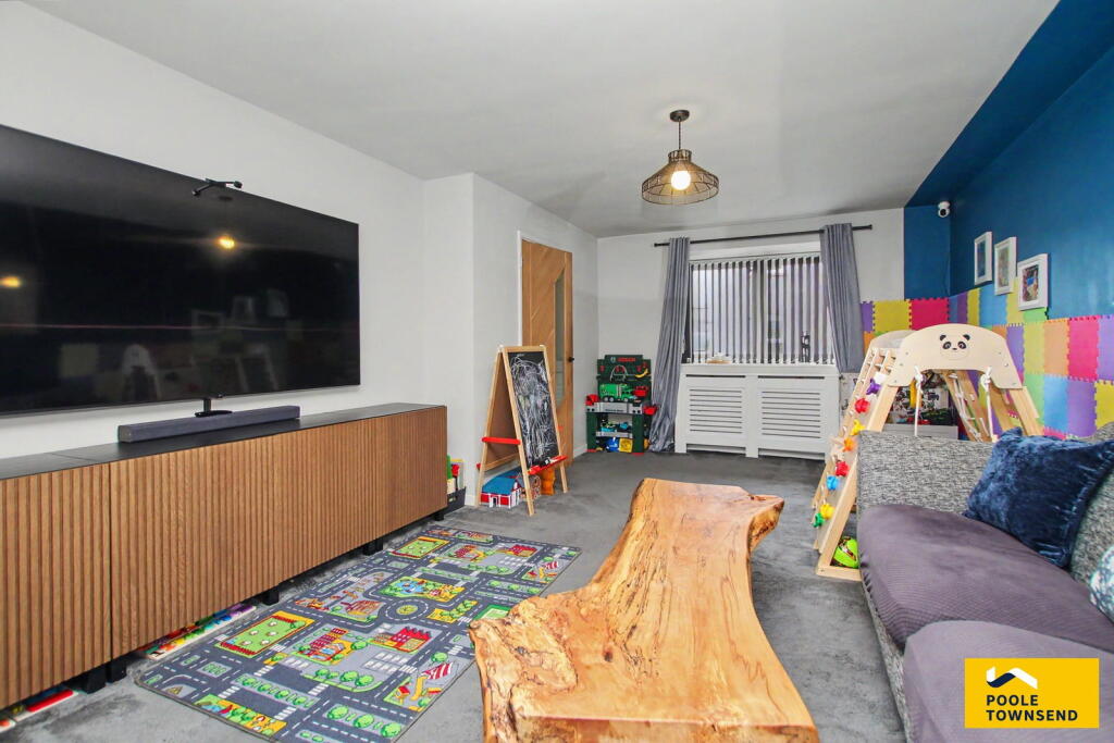House in Lancaster - View 4