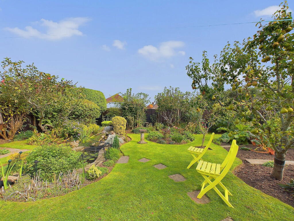 Rusper Road South, Worthing, BN13 - View 2