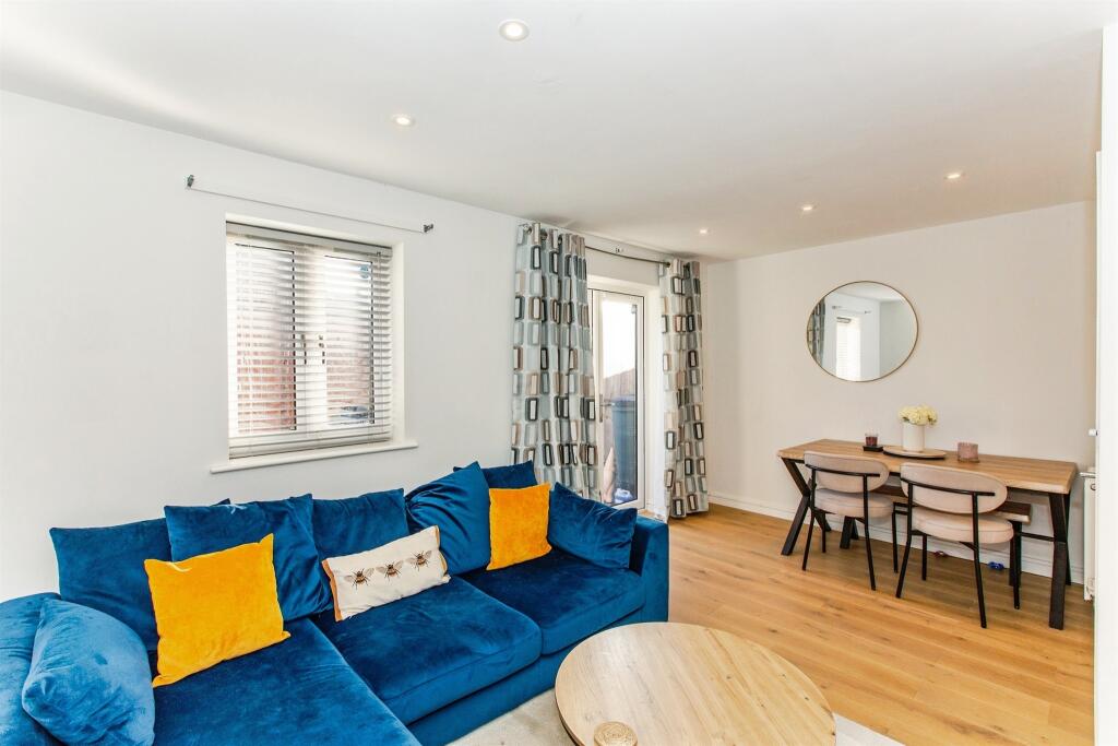House in Thrapston, The Sidings - View 4