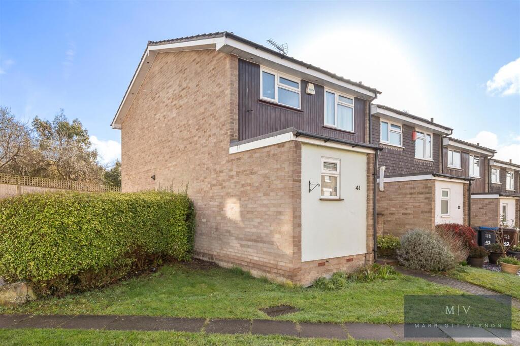 Main image of property: Birdhurst Road, South Croydon