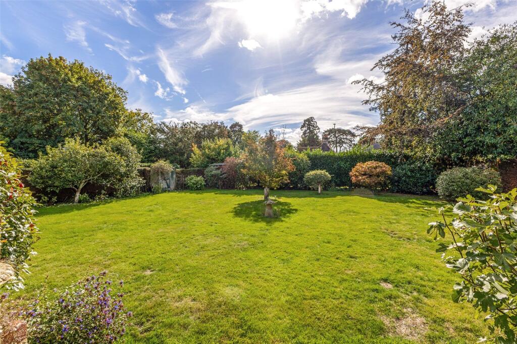 House in Chichester, Midhurst - View 4