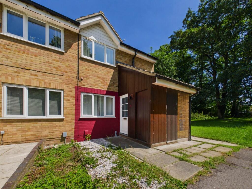 Main image of property: Halleys Way, Dunstable