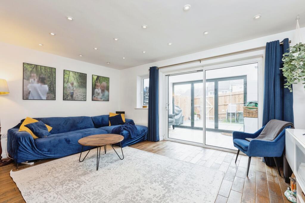 House in Sevenoaks, Hartley - View 4