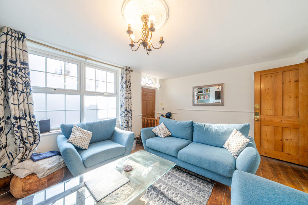 Main image of property: Straightsmouth, London