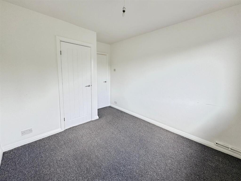 Apartment in Stoke-on-Trent - More