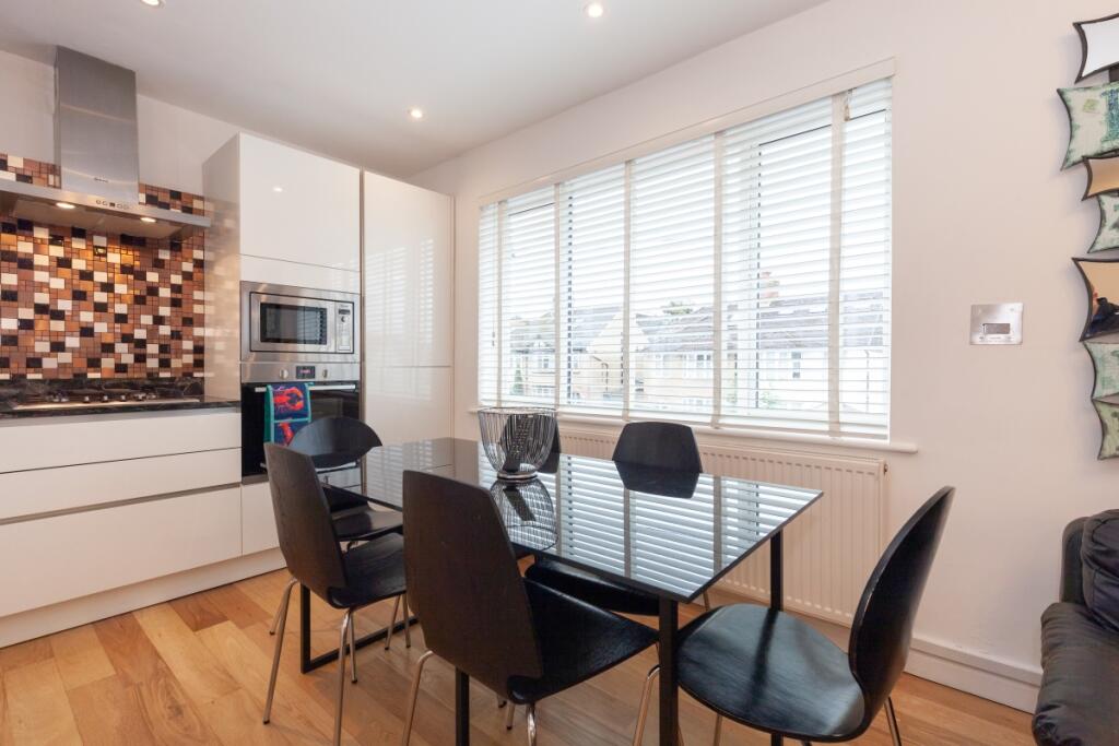 Apartment in Oxford, Headington - More