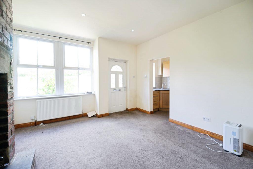 Swinnow Road, Leeds, LS13 4DN photo 4