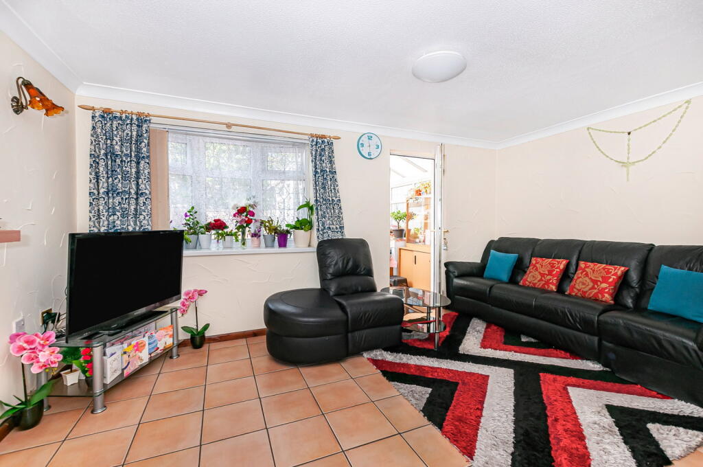 House in Hull, Kingston upon Hull - View 4