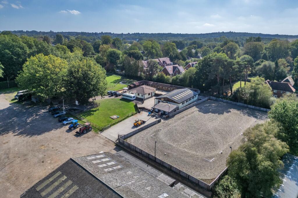 Copthorne Road, Felbridge, East Grinstead, Surrey, RH19 photo 3