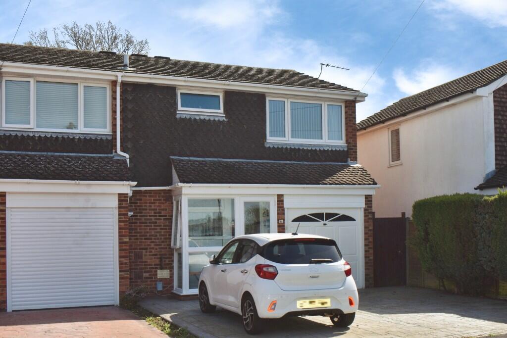 Main image of property: Beverley Close, Park Gate, Hampshire, SO31