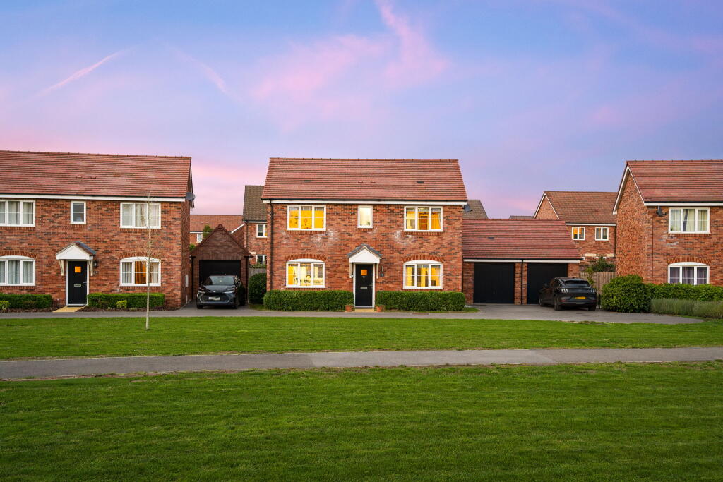 Main image of property: Knights Green, Wantage, OX12