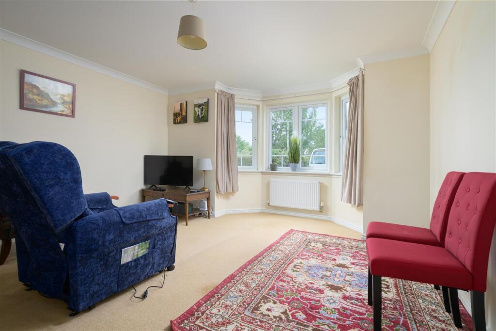 Apartment in Perth - View 2
