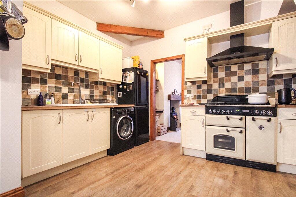 Colne Road, Kelbrook, Barnoldswick, Lancashire, BB18 - View 5