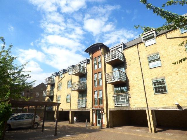 Main image of property: Hewetts Quays, Abbey Road, Barking, IG11