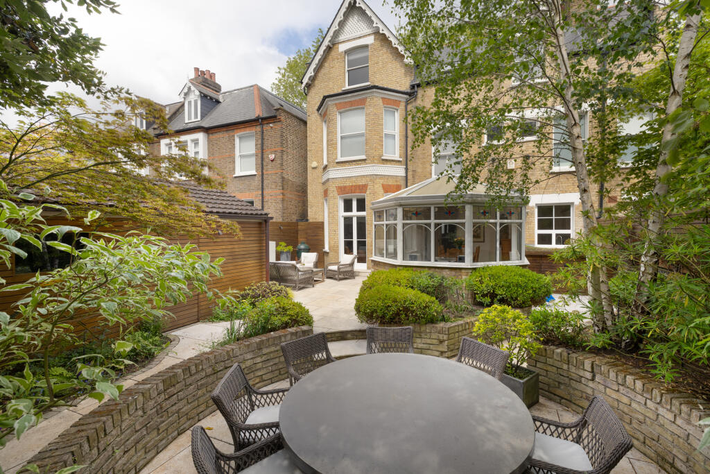 House in London, Strand-on-the-Green - View 4