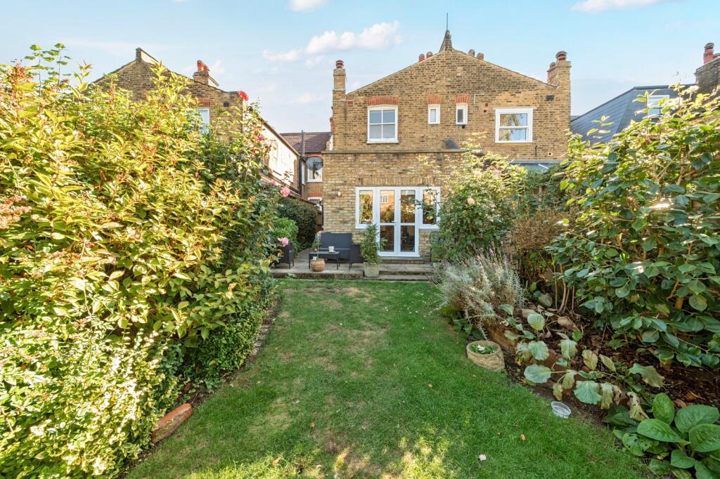 Apartment in London - View 4