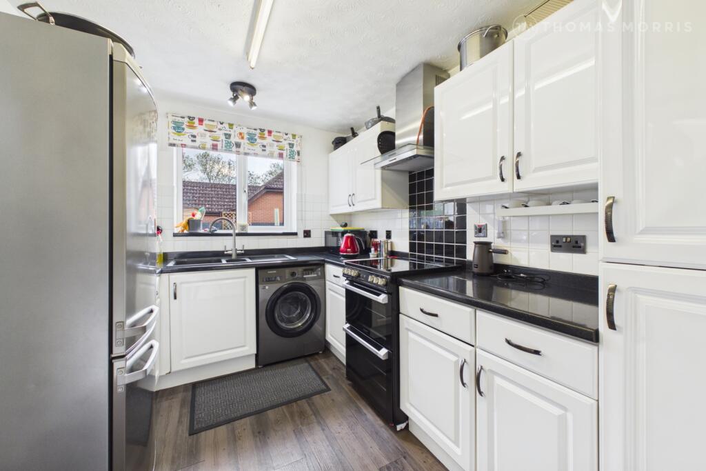 Peregrine Close, Hartford, Huntingdon, Cambridgeshire, PE29 photo 3
