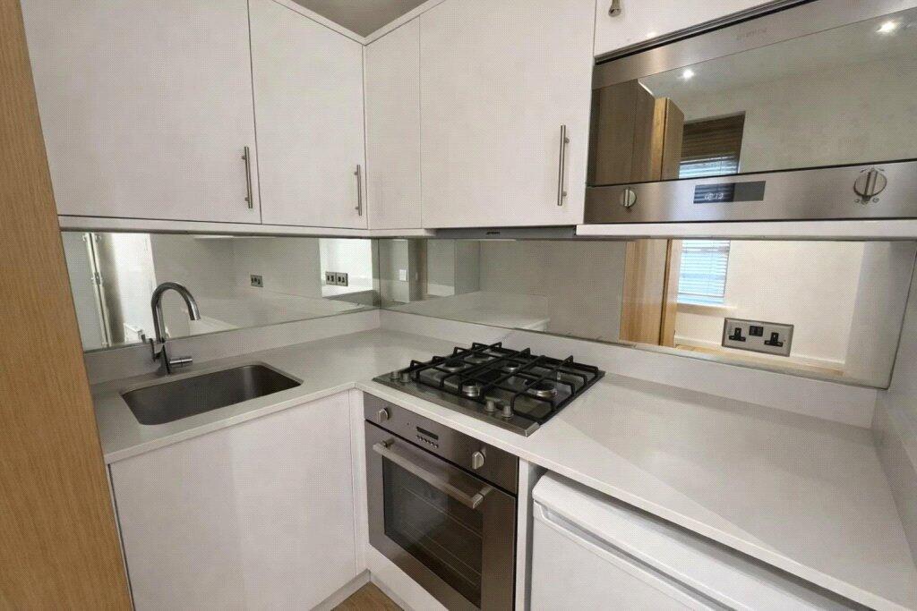 Main image of property: Ballards Lane, London, N3