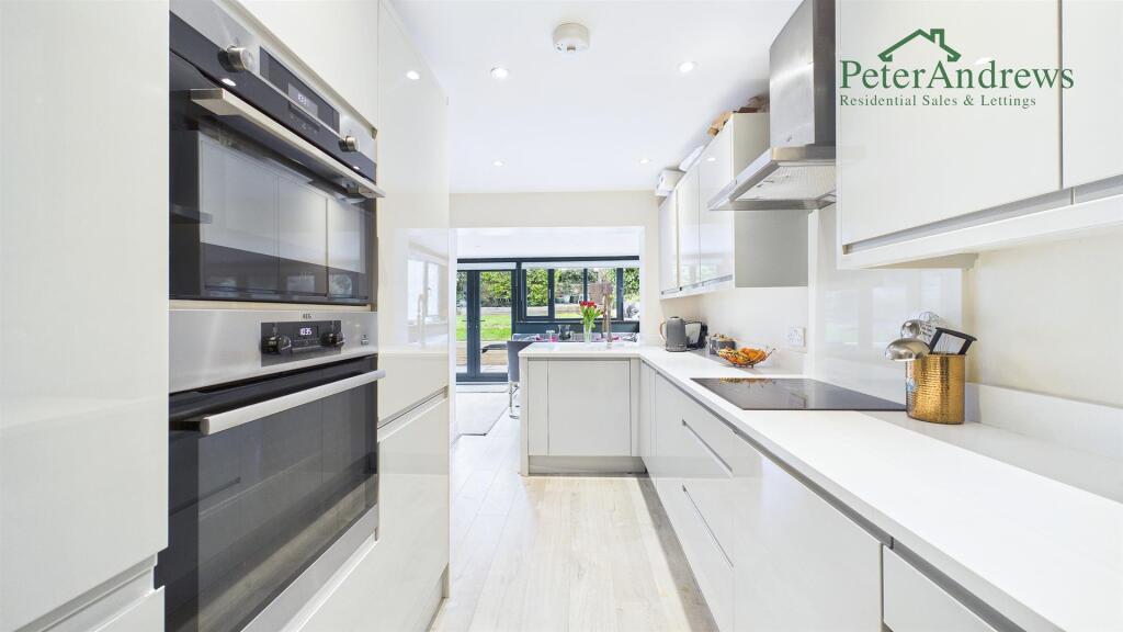 Cairns Avenue, Woodford Green photo 4