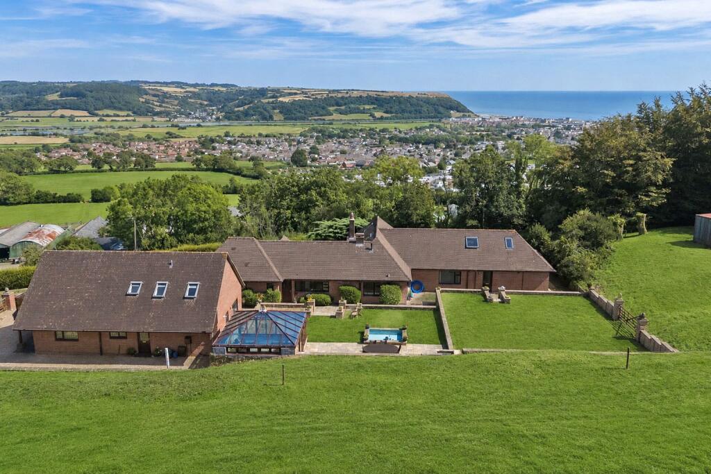 House in Exeter - View 2