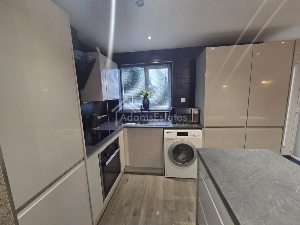 Regent Mews, Batley photo 4