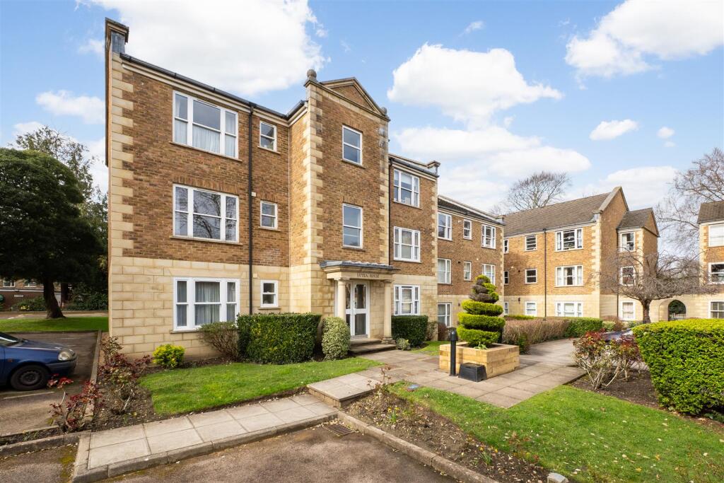 Main image of property: Walnut Mews, Sutton