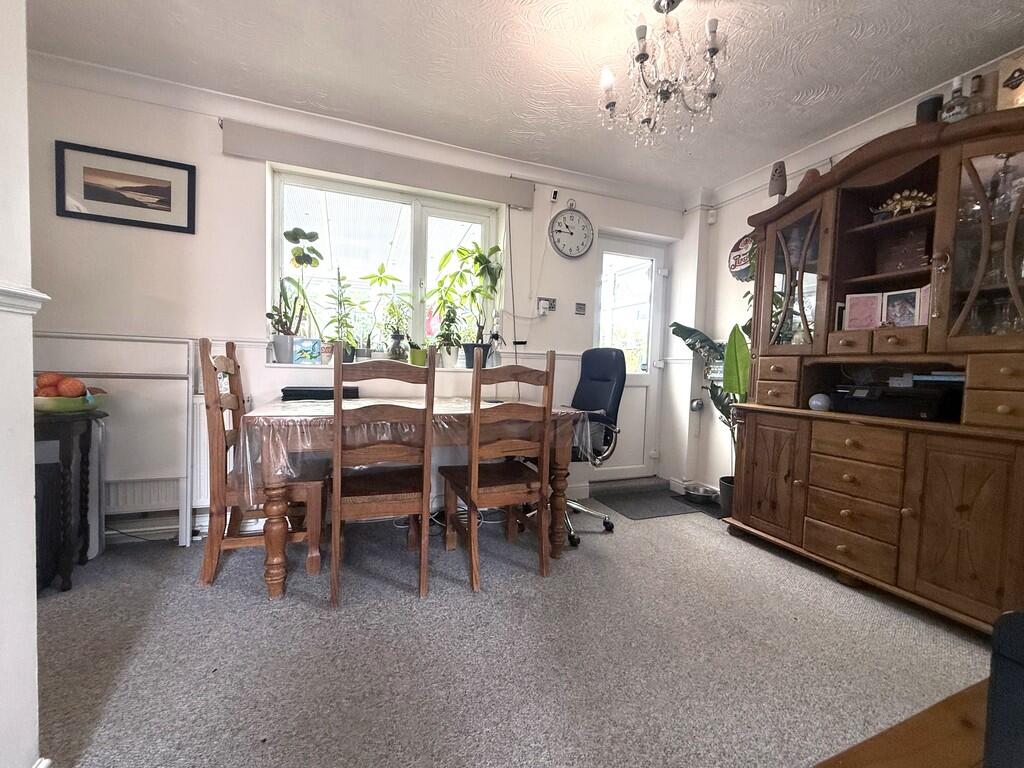 Tithe Road, Chatteris, Cambs., PE16 6SN photo 4