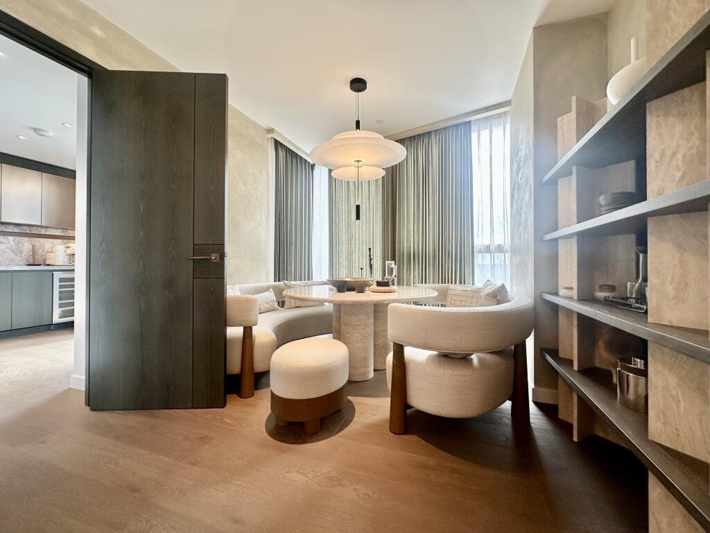 Apartment in London - More