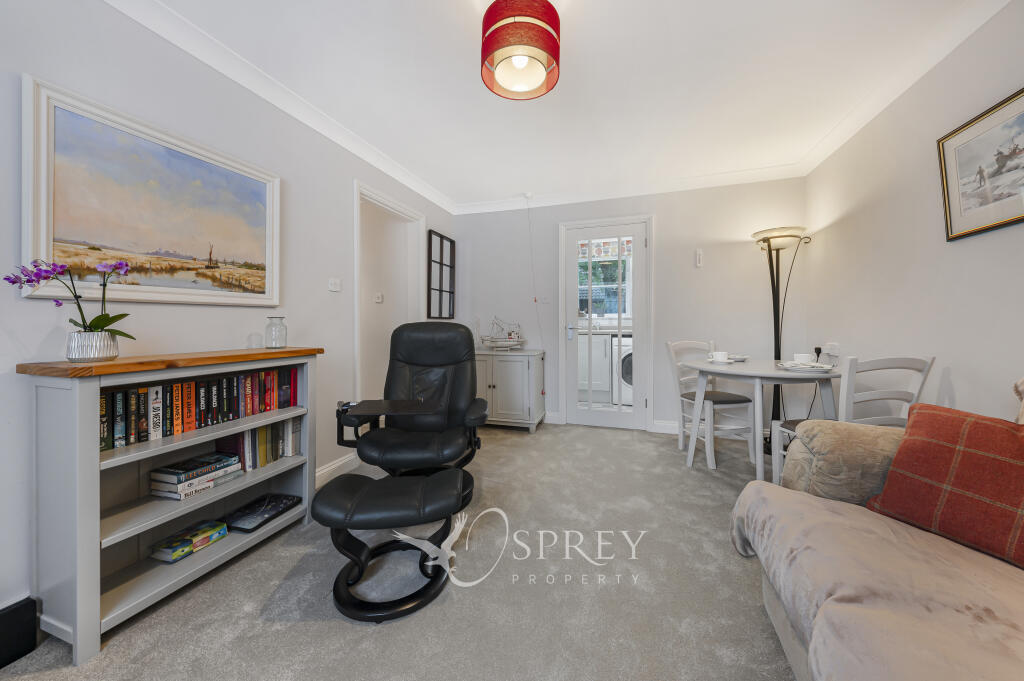 1 Medway House photo 4
