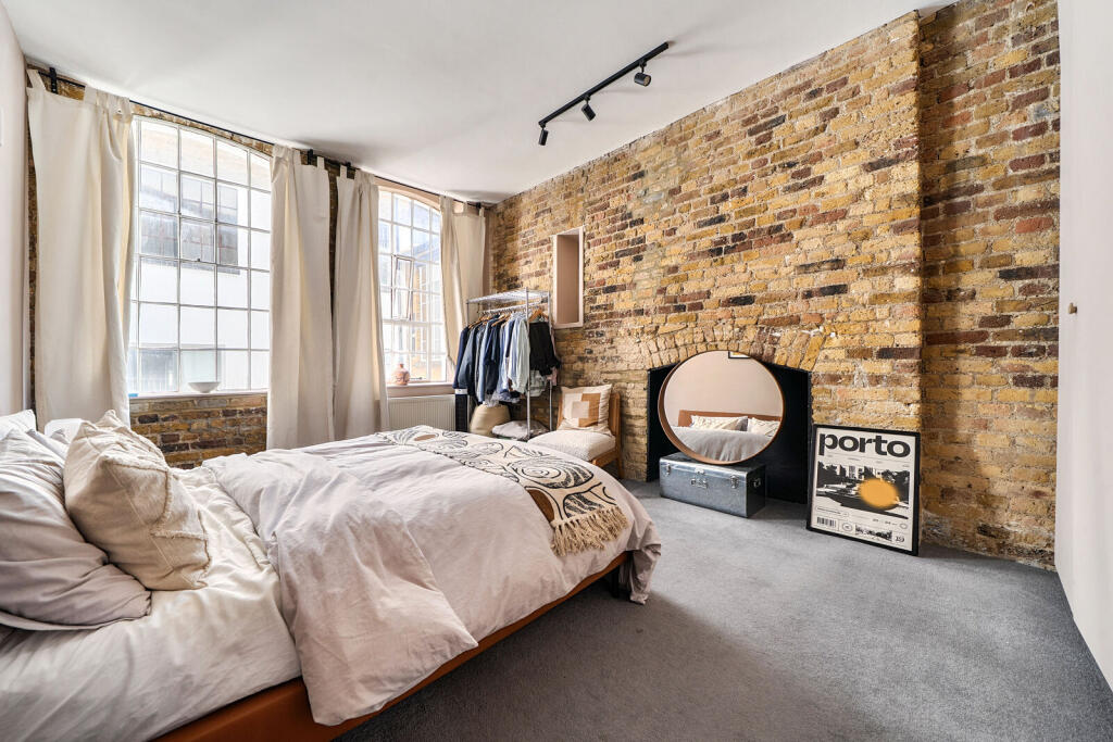 Apartment in London - More