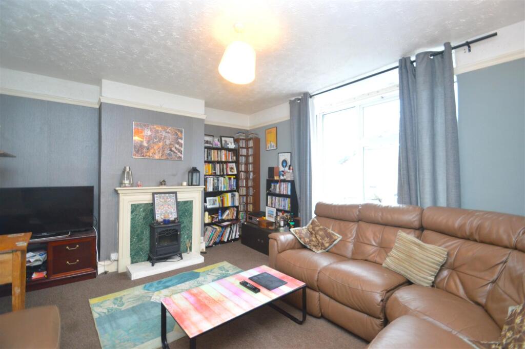 Mayfield Road, East Cowes photo 4