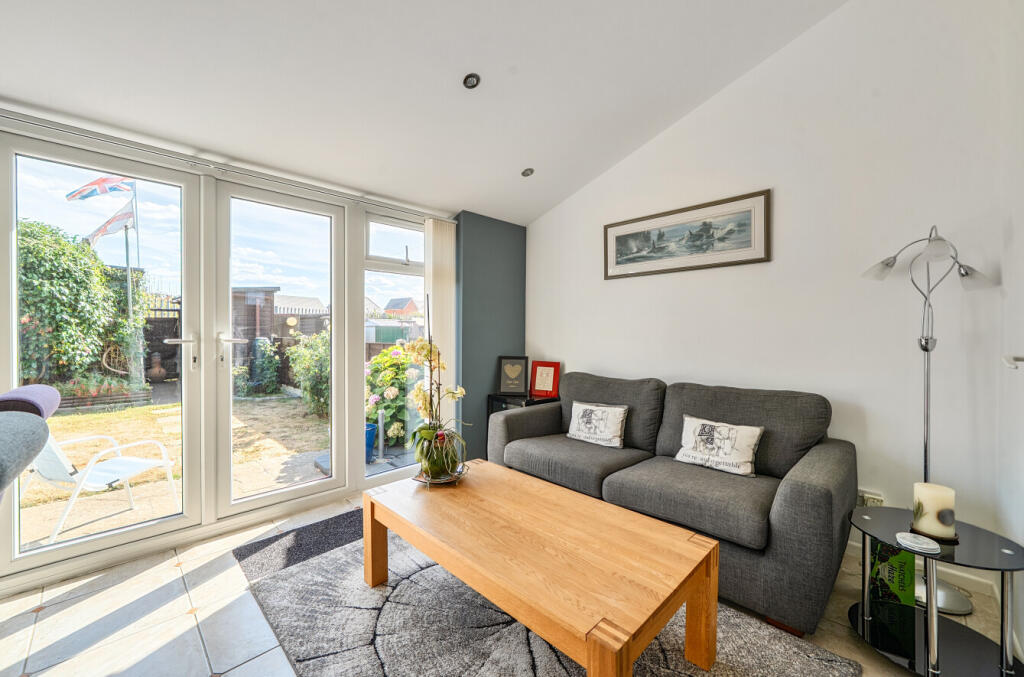 House in Southampton - View 4