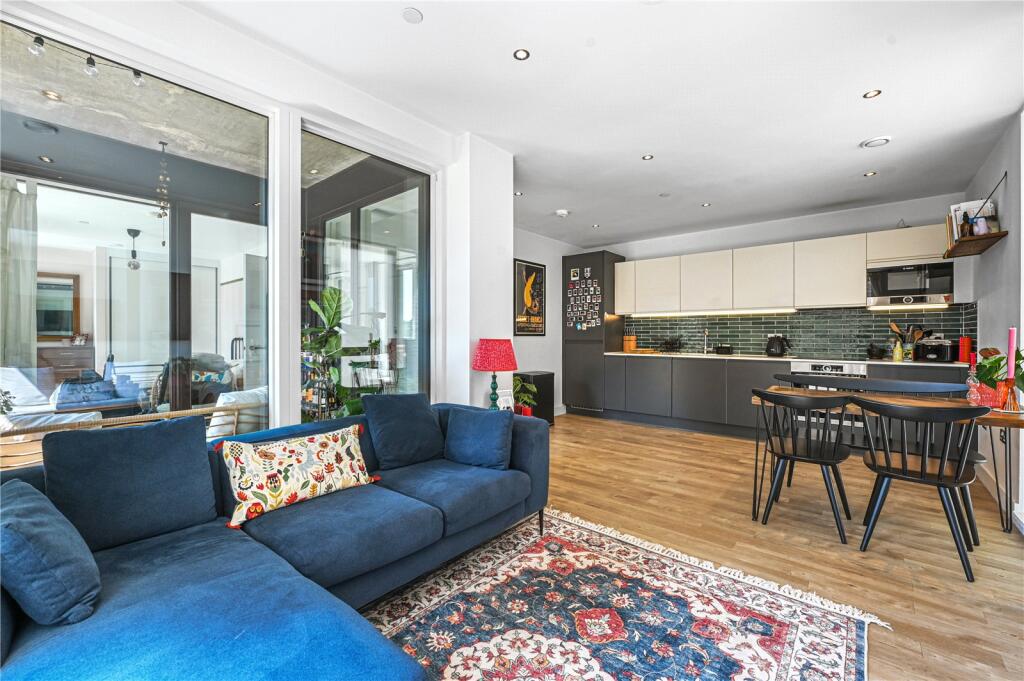 Main image of property: Lanthorn Court, 3 Monkwood Way, Hackney, London, E3