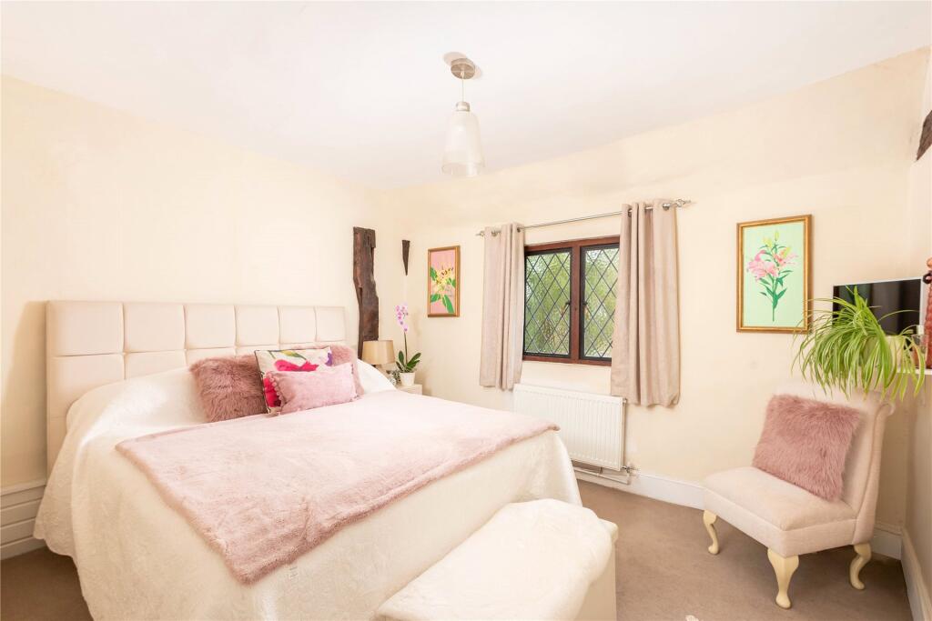 House in Milton Keynes, Harrold - View 5