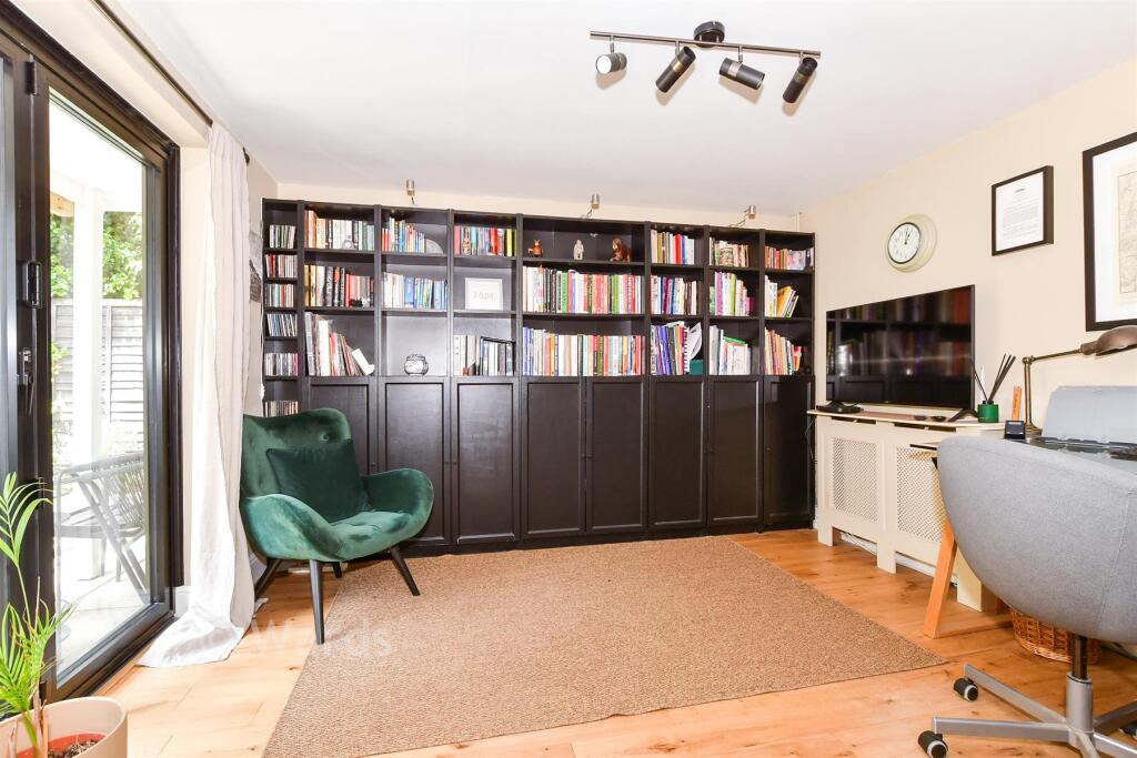 Warmlake Road, Sutton Valence, Maidstone, Kent - View 4