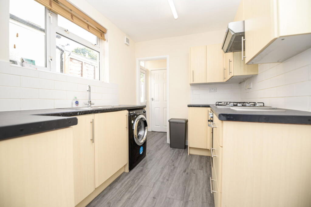 House in Portsmouth - View 5