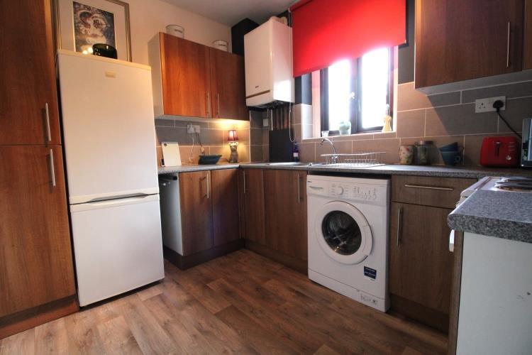 Kingsmere Gardens, Walker, Newcastle upon Tyne photo 3