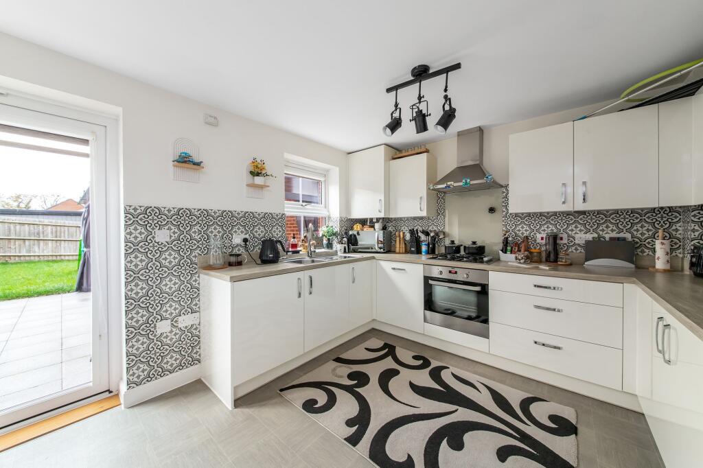 Durnells, Didcot, OX11 photo 3