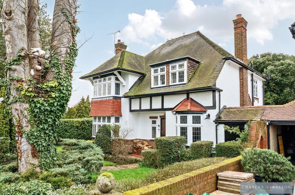 Main image of property: Gidea Close, Gidea park