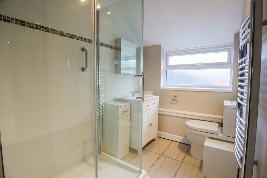 House in Swindon - View 4