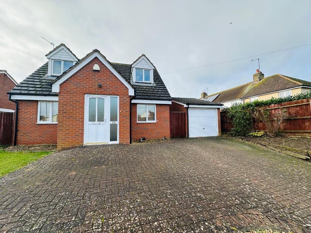 Porters Close, DEANSHANGER MK19 photo 3