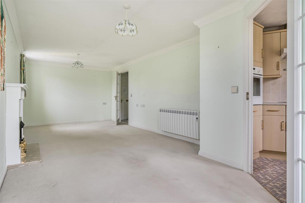 Andrews Lodge, Lymington photo 3