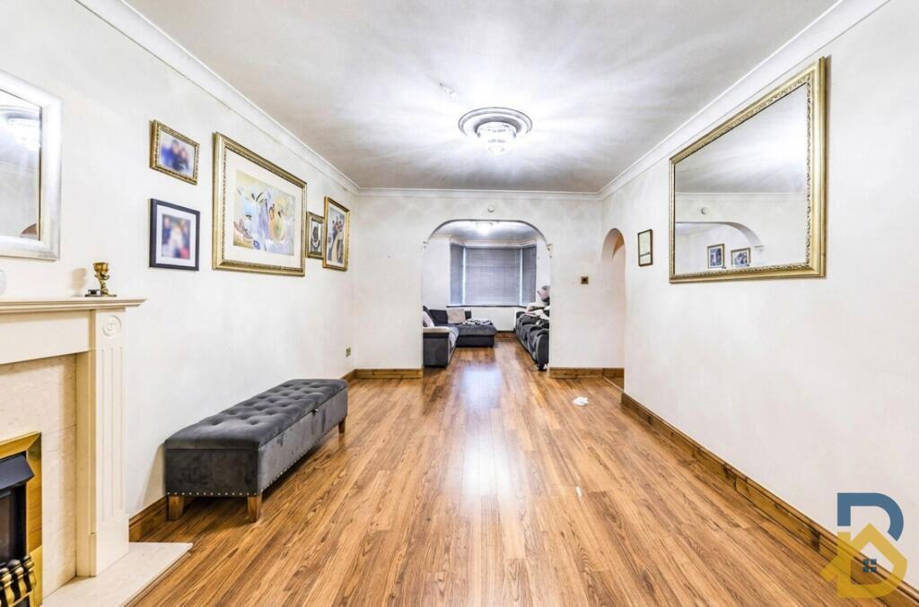 House in Romford - View 5