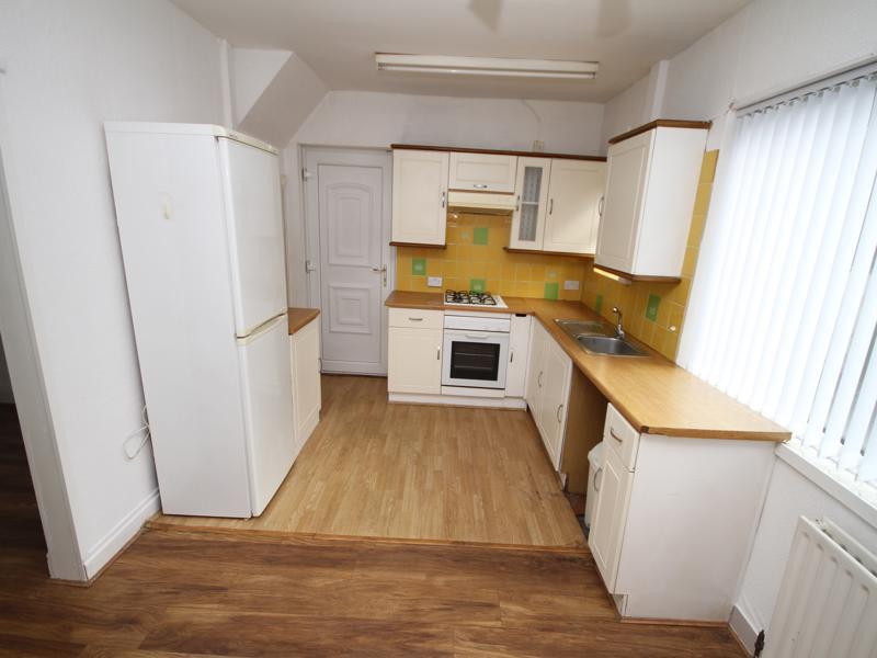Thornhill Drive, Shipley BD18 - More